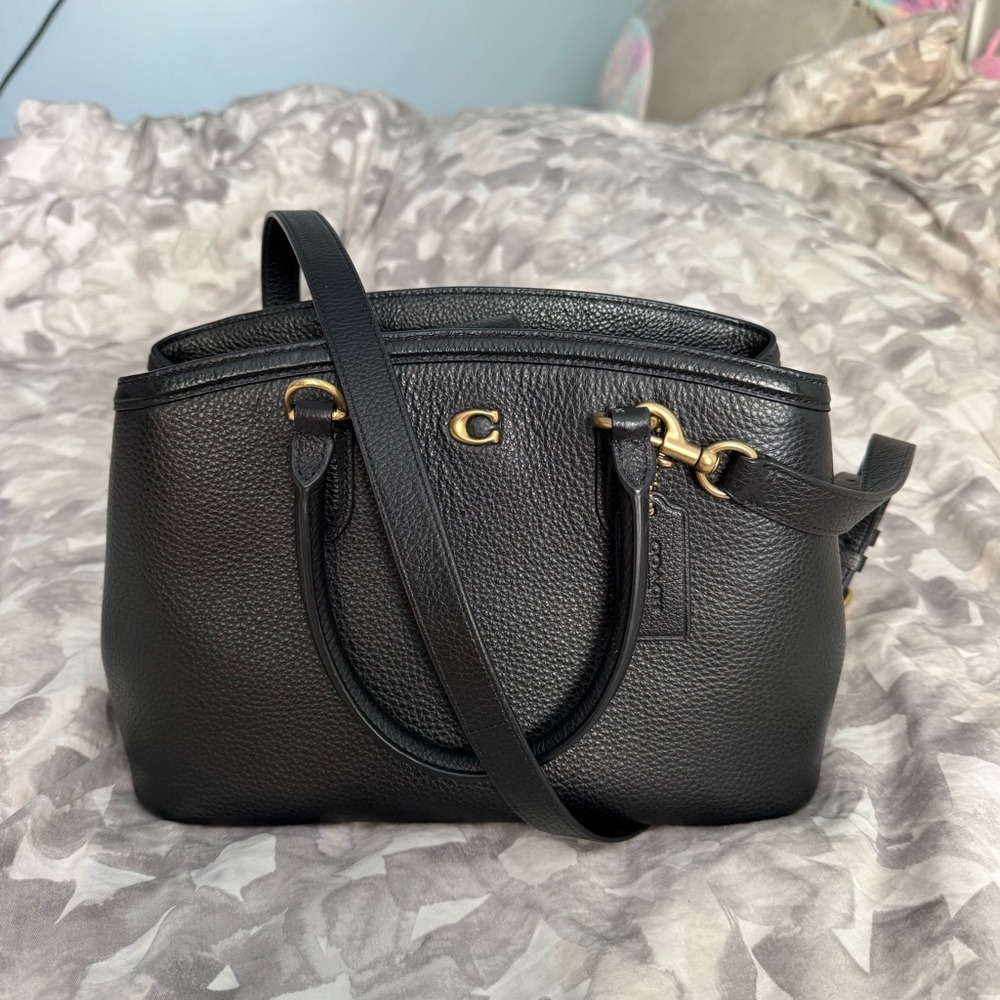 Coach Legacy Carryall Medium 28